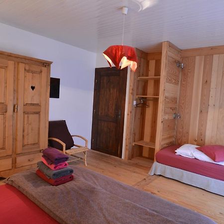 방트롱 Le Chalet De Valentine B&B 외부 사진